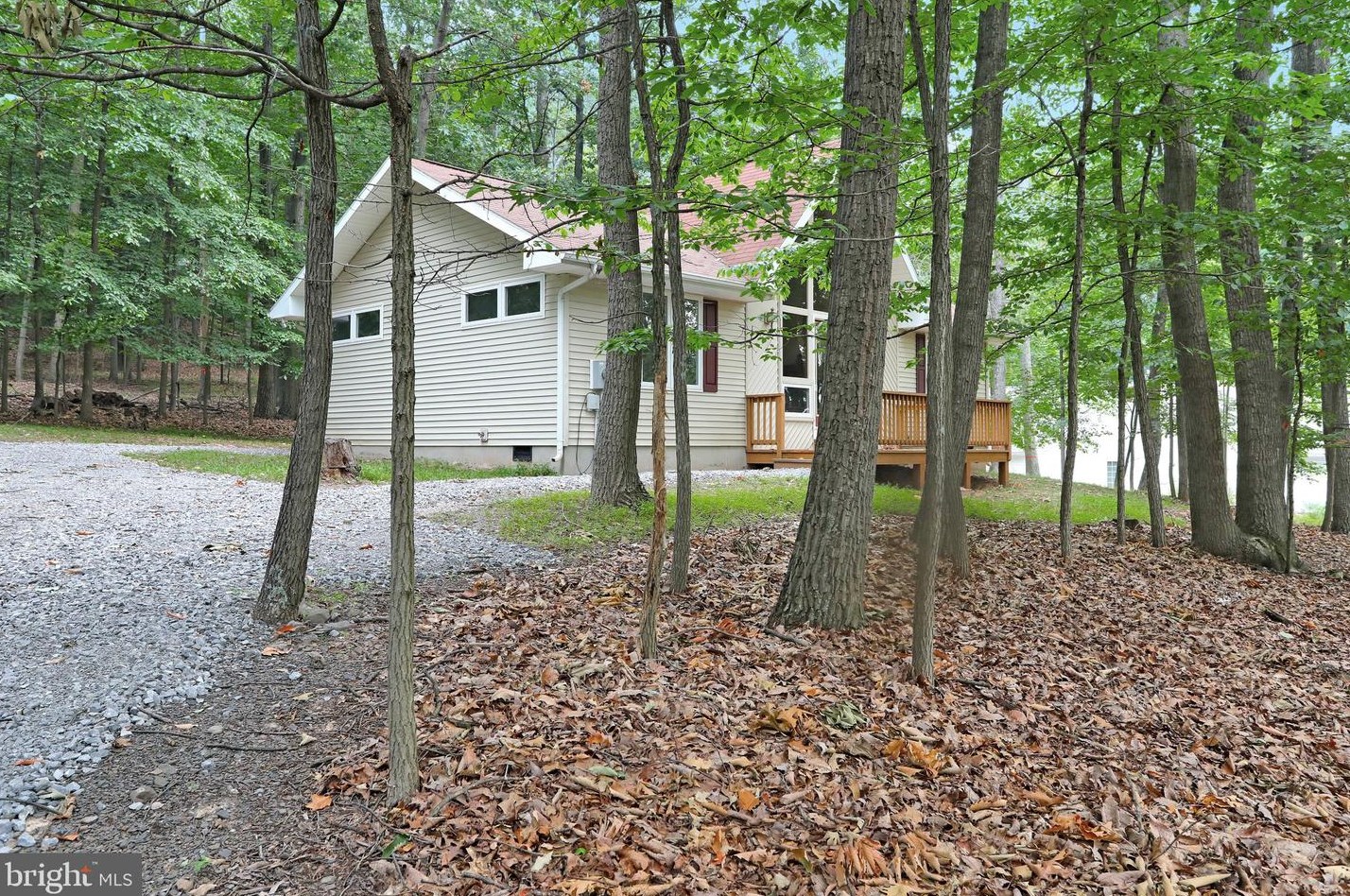 206 Winter Camp Trail, Hedgesville, WV 25427