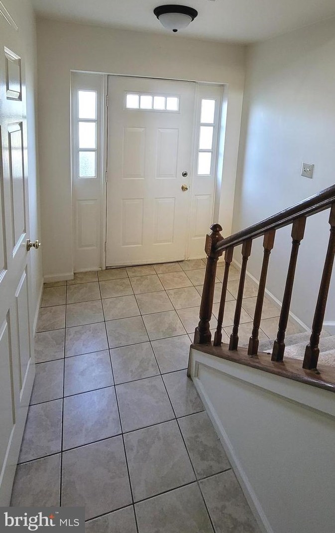 75 Leatherman Dr, Falling Waters, WV 25419