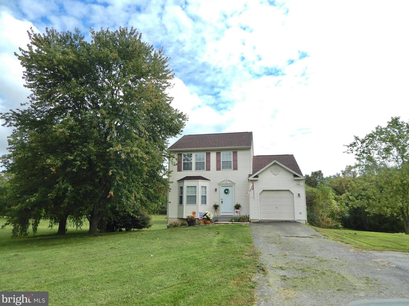 205 Ross Mill Ridge, Hedgesville, WV 25427