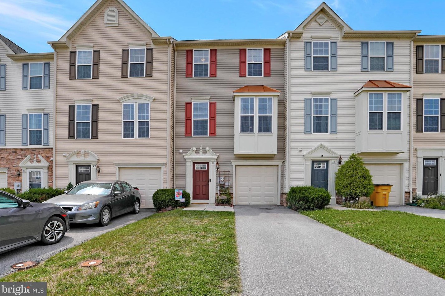 38 Gauley Riv Path, Falling Waters, WV 25419