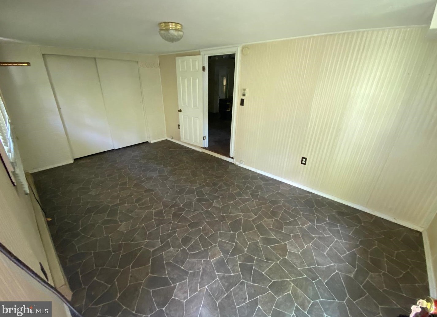 2380 Palmer Rd, Hedgesville, WV 25427