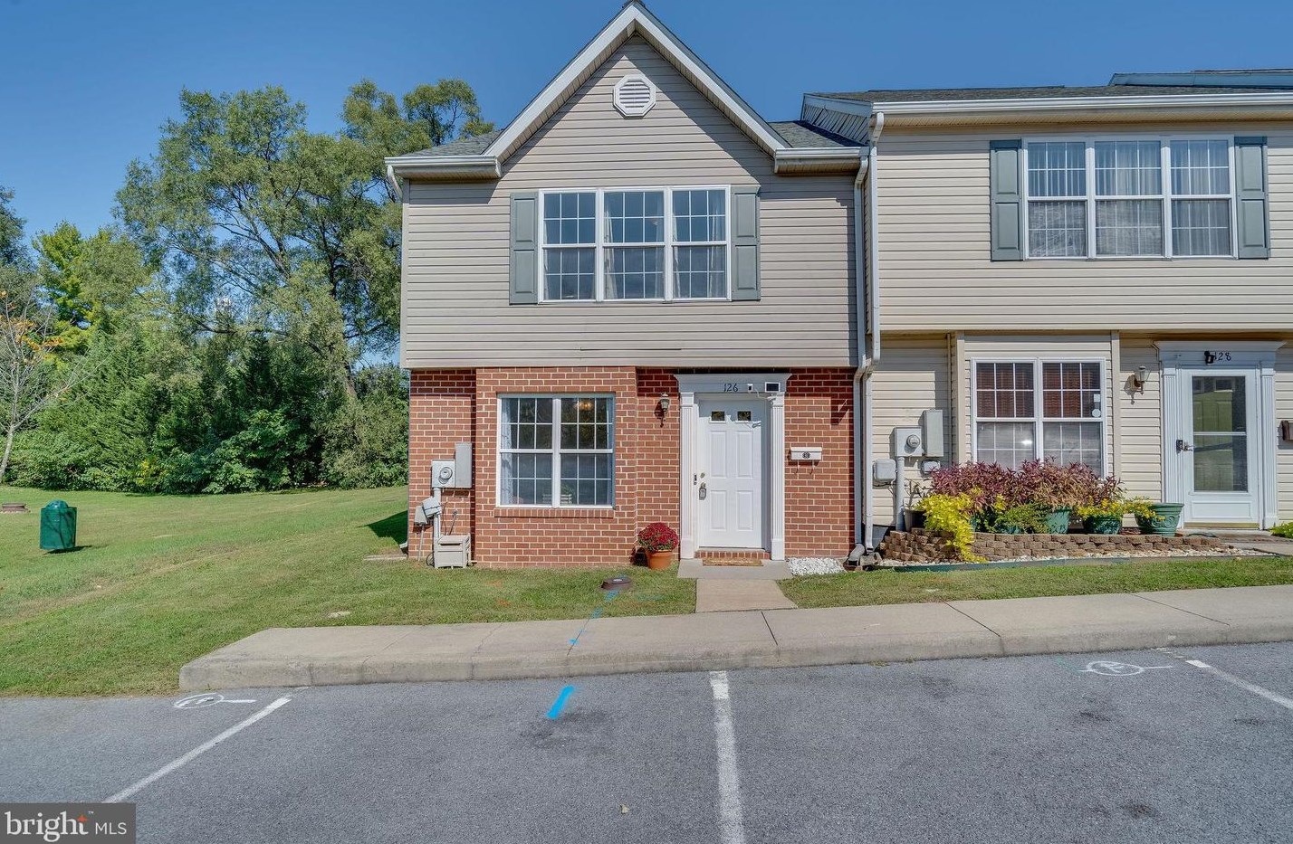126 Georgetown Sq, Martinsburg, WV 25401-2752