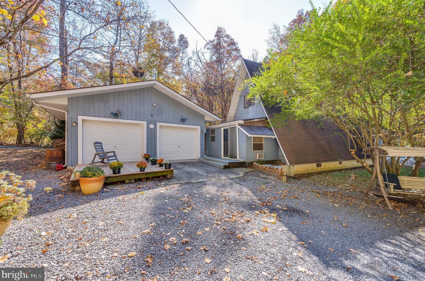 169 Cashew Ln, Gerrardstown, WV 25420