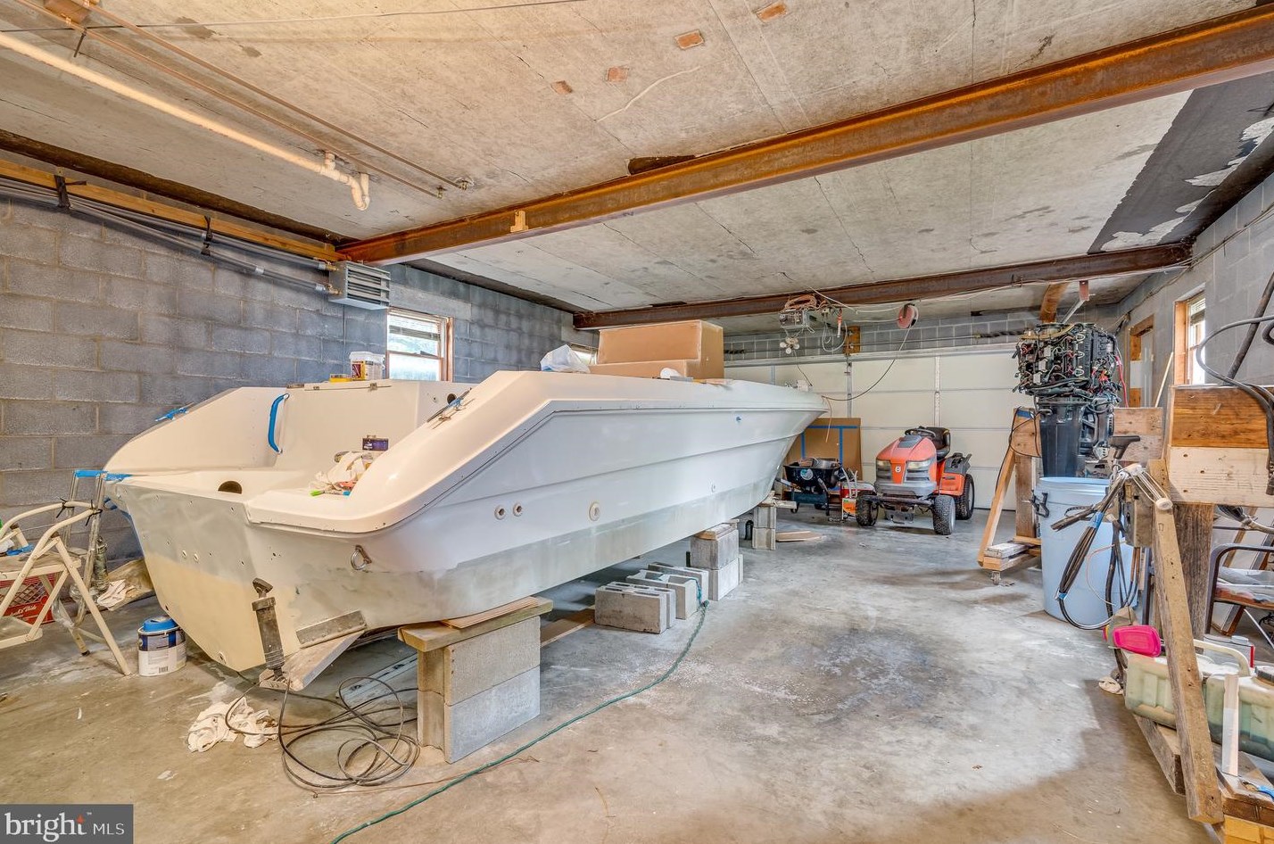 1935 Charles Town Rd, Martinsburg WV 25430-2627 exterior