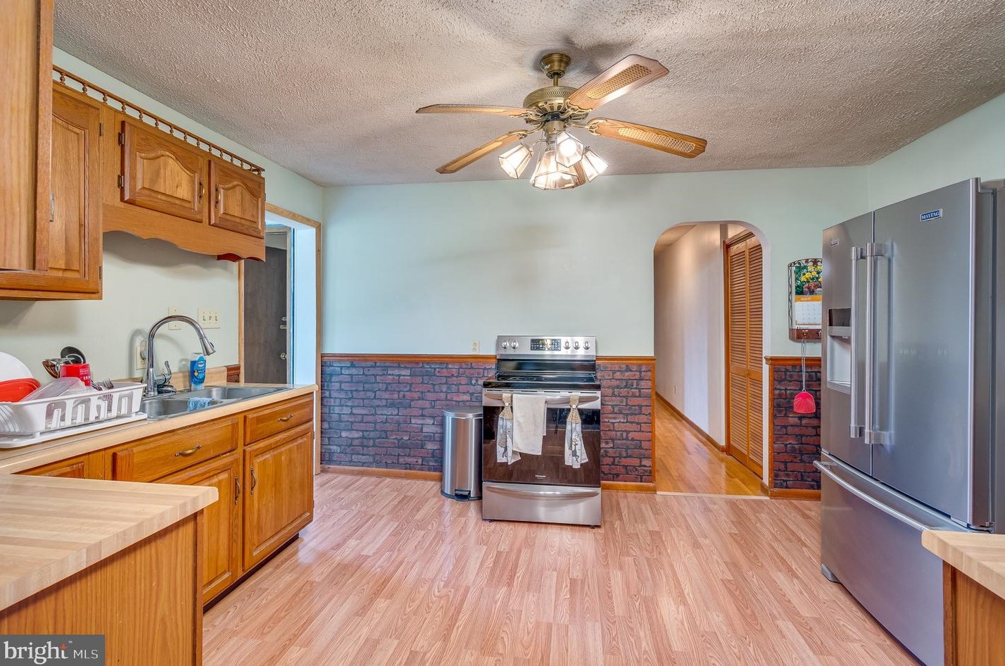 1935 Charles Town Rd, Martinsburg WV 25430-2627 exterior