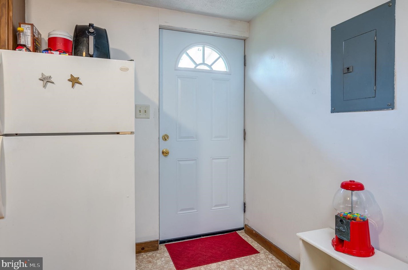 1935 Charles Town Rd, Martinsburg WV 25430-2627 exterior