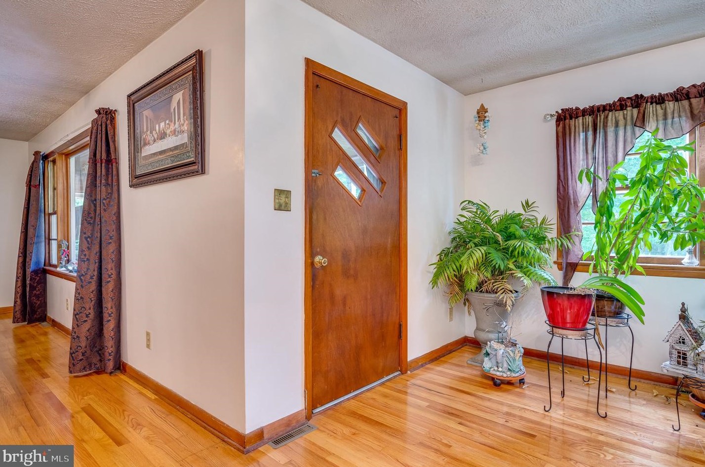 1935 Charles Town Rd, Martinsburg WV 25430-2627 exterior