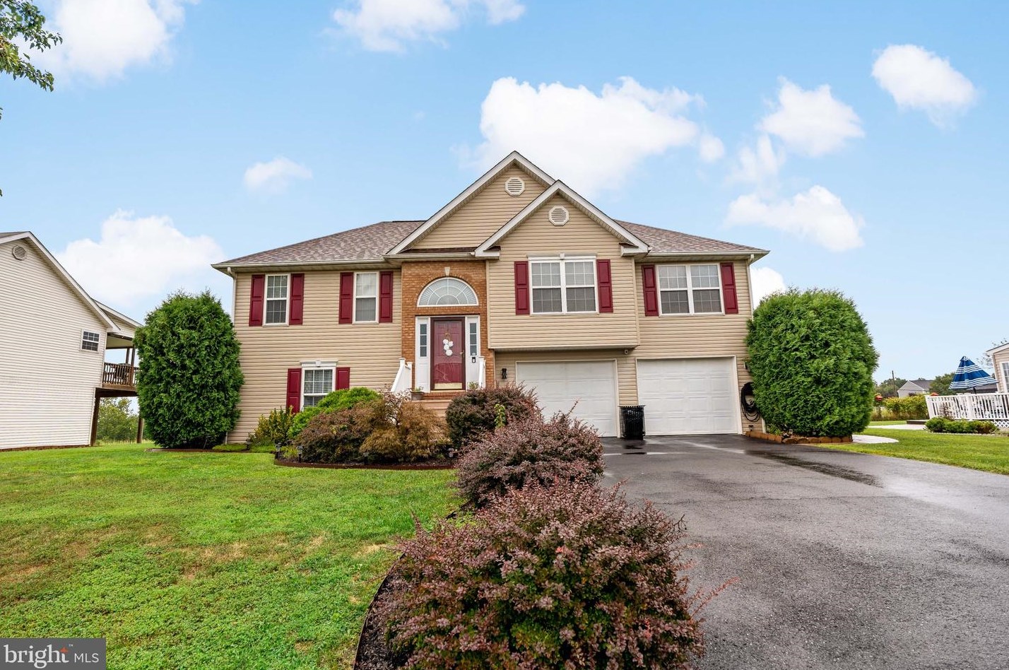 46 Aztec Dr, Martinsburg, WV 25405-6785