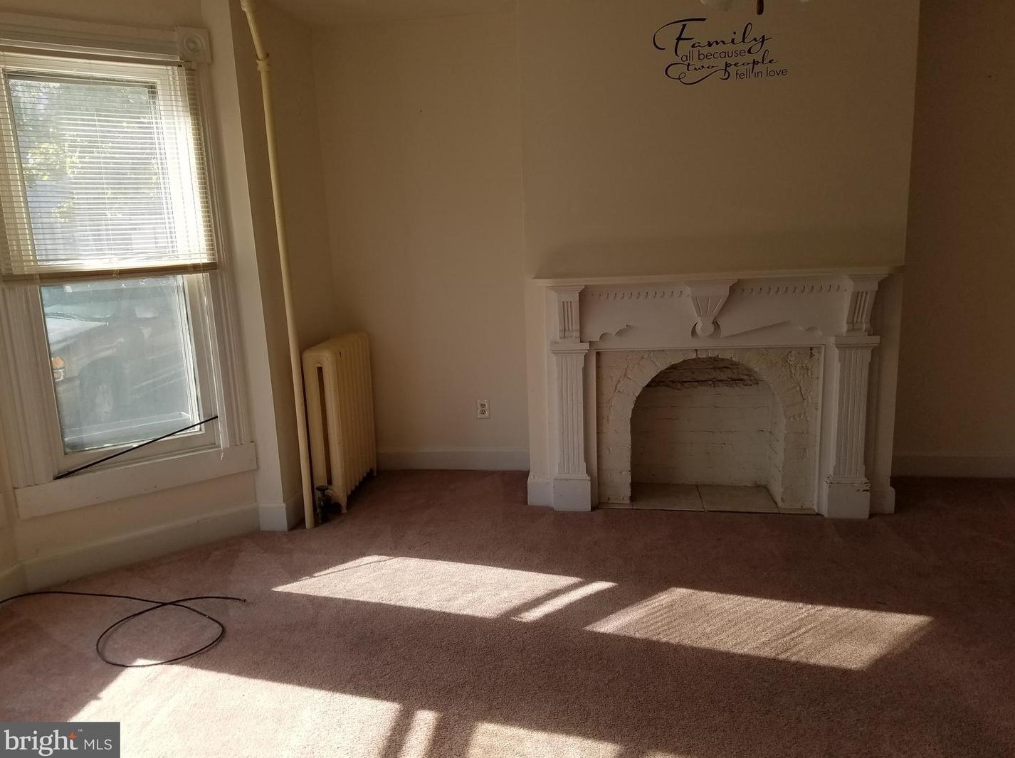 422 W John St, Martinsburg, WV 25401