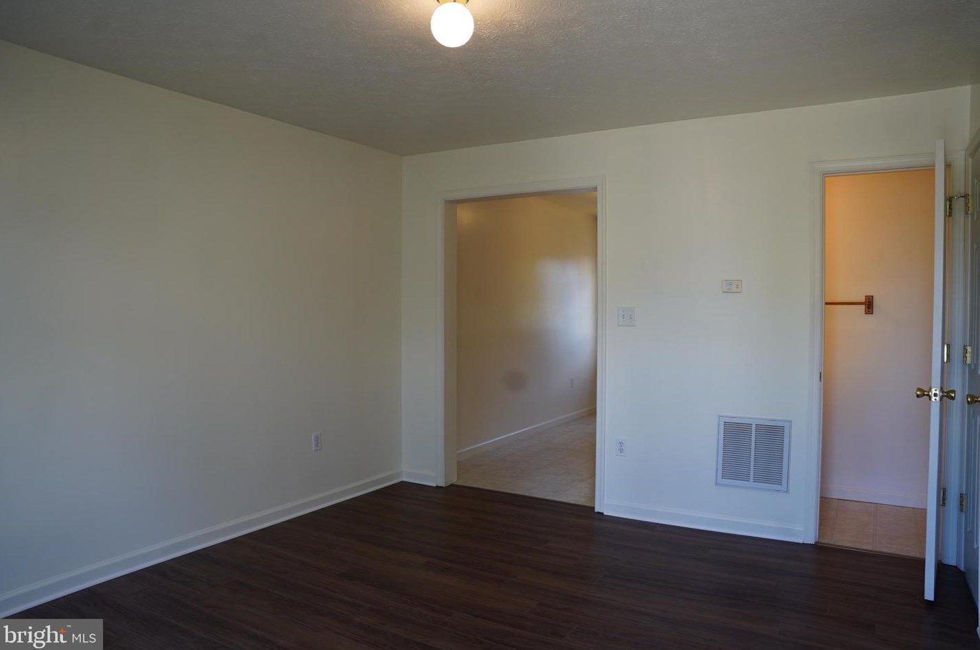 33 Genesis Dr, Inwood, WV 25428