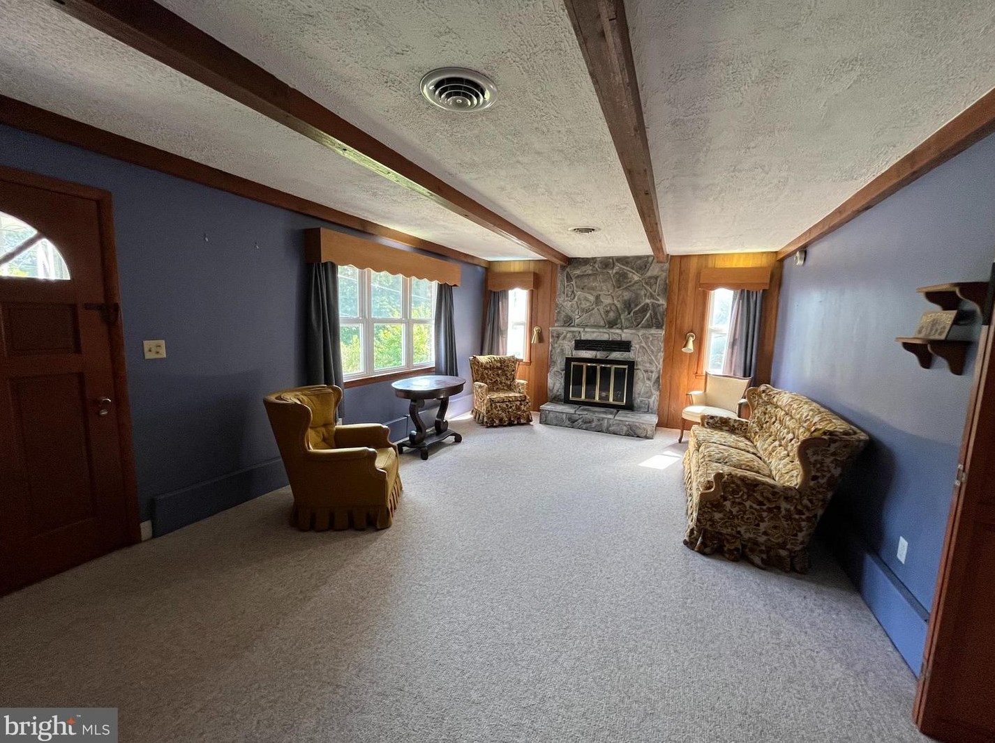 151 Wheatland St, Martinsburg, WV 25405-0042