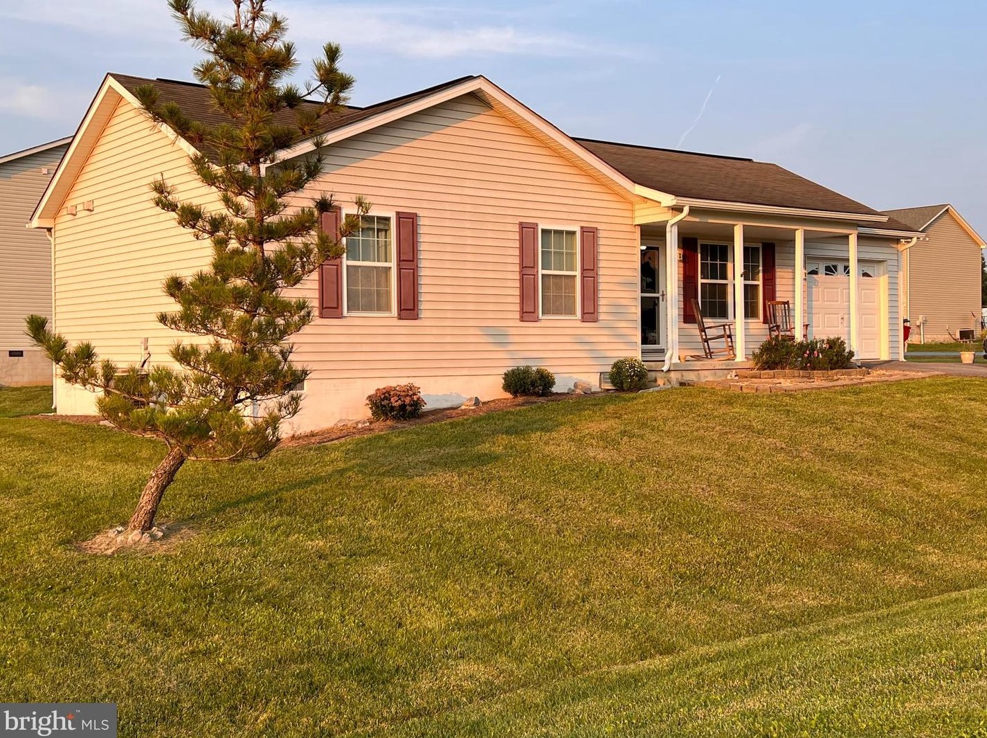 506 Dickenson Dr, Inwood, WV 25428-4450