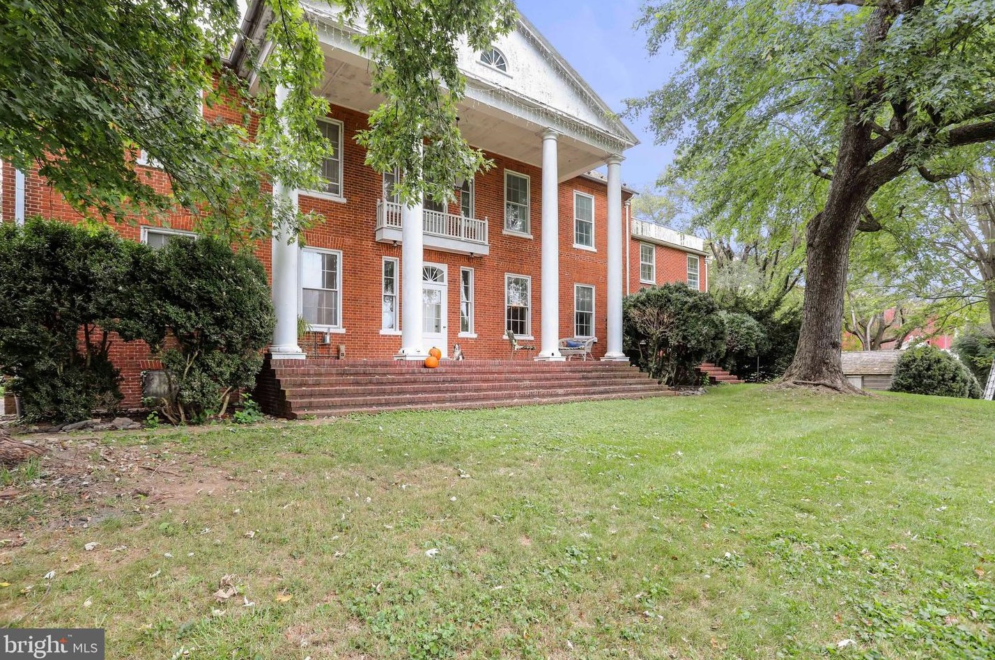 763 Swan Pond Rd, Martinsburg, WV 25404-0407