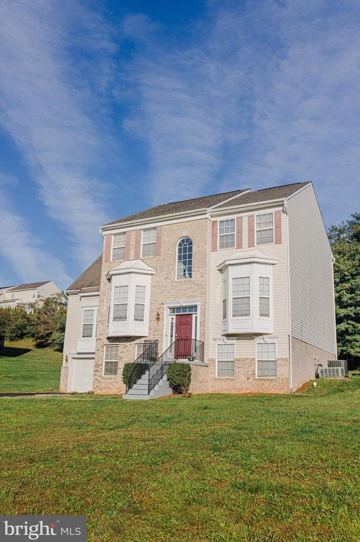 50 Saratoga Rd, Inwood, WV 25428-3862