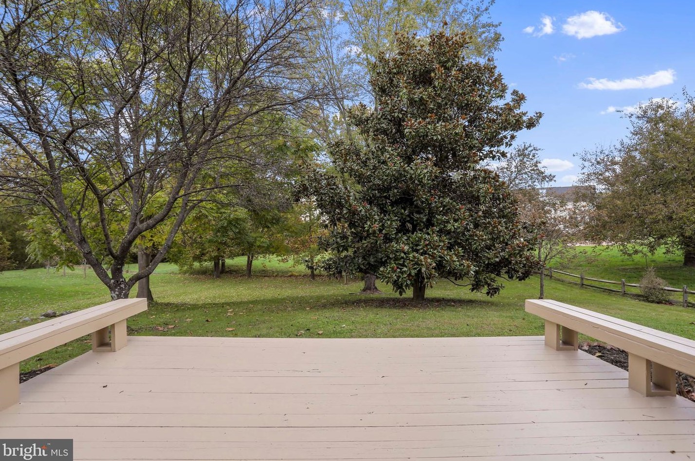 956 Caledonia Dr, Martinsburg WV 25405-5737 exterior