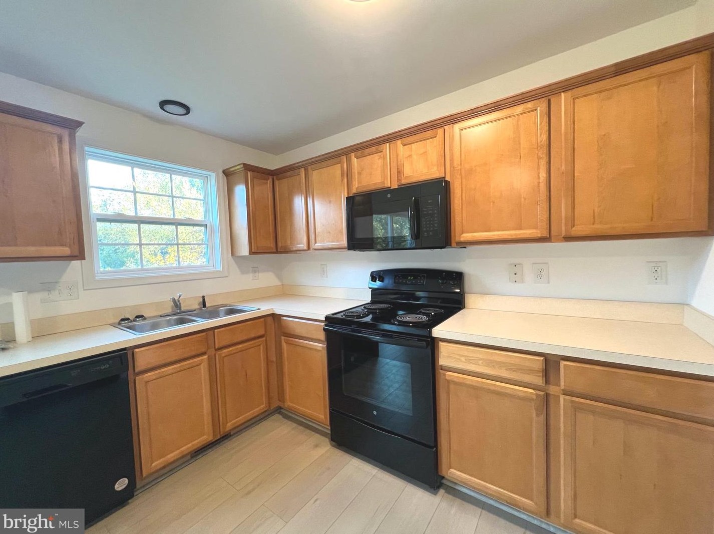 13 Envy Ct, Inwood WV  25428-2300 exterior