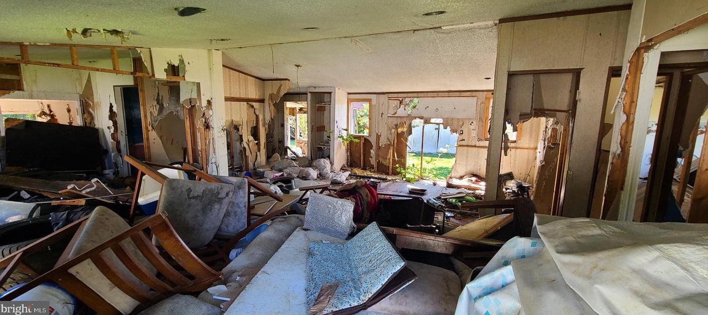 164 Rudolph Ct, Martinsburg WV  25404-4358 exterior