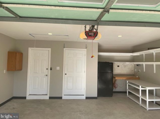 85 Osprey Ln, Falling Waters, WV 25419
