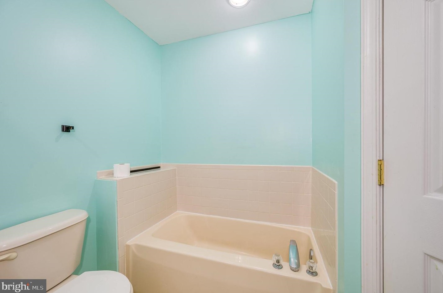 806 Desota Way, Martinsburg WV 25401-0079 exterior