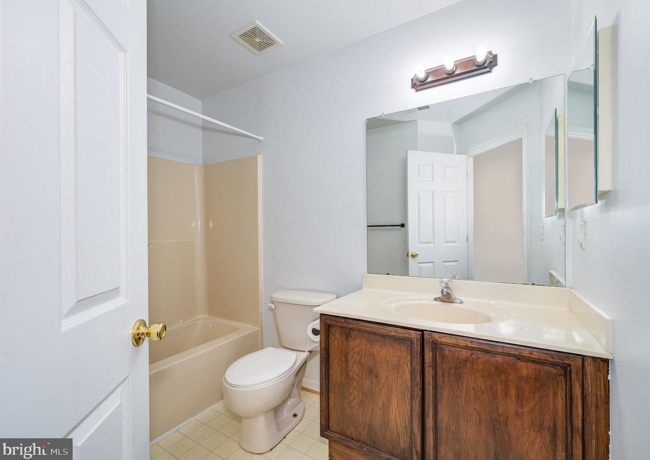 806 Desota Way, Martinsburg WV 25401-0079 exterior