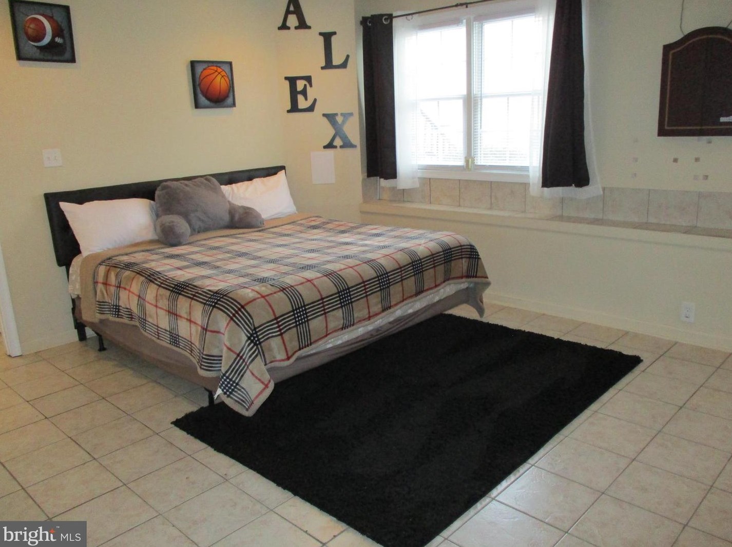 310 Talisman Dr, Martinsburg WV  25403-2284 exterior