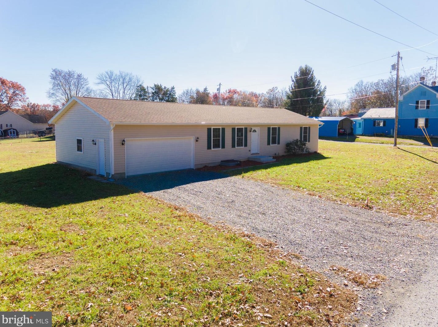152 Helmet Dr, Martinsburg, WV 25404-7118
