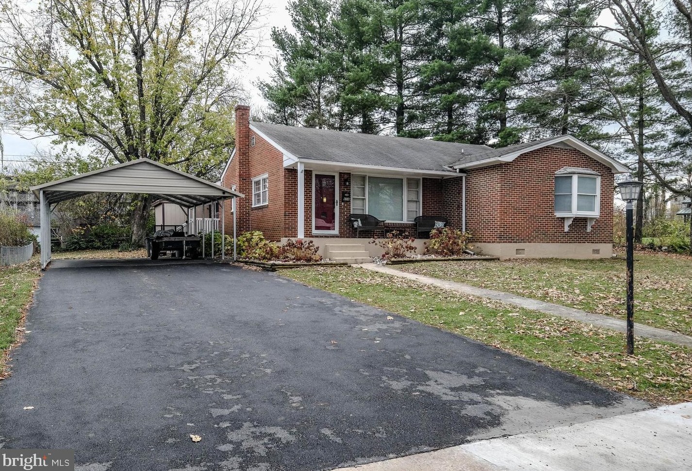 608 Linden Ln, Martinsburg, WV 25401-1820