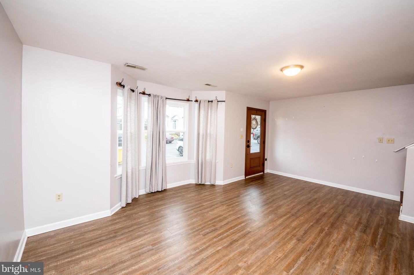 166 Stadium Cir, Inwood, WV 25428