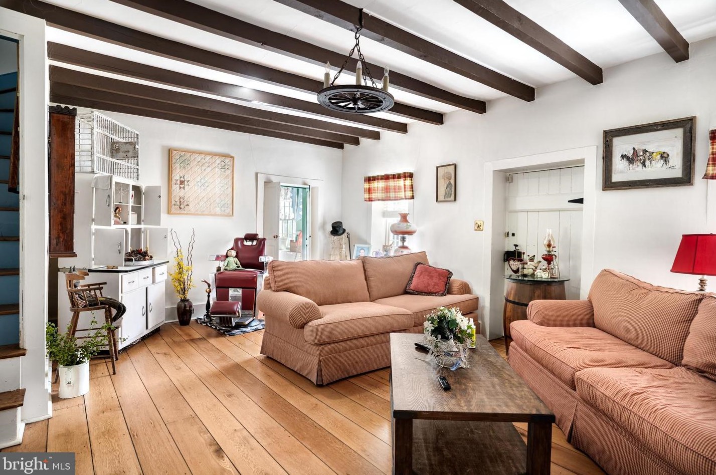 6127 Winchester Ave, Inwood WV  25428-4510 exterior