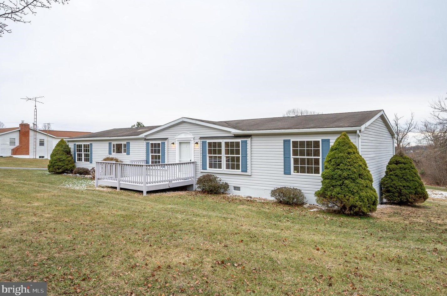 706 Loop Rd, Gerrardstown, WV 25420