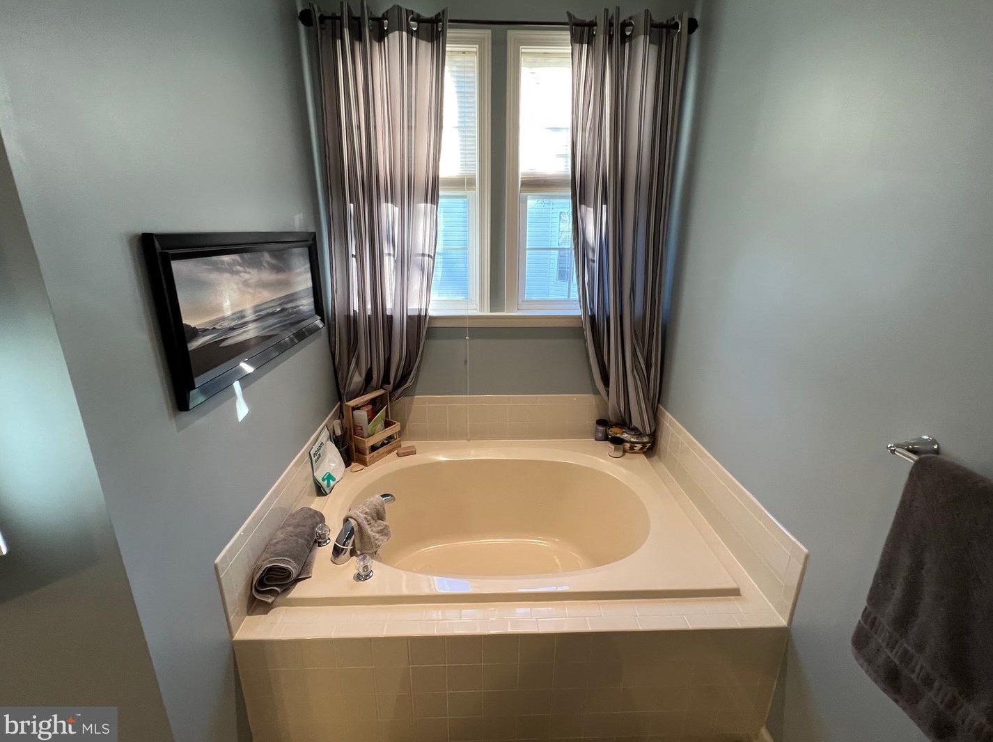 466 Bentley Dr, Inwood WV 25428-3427 exterior