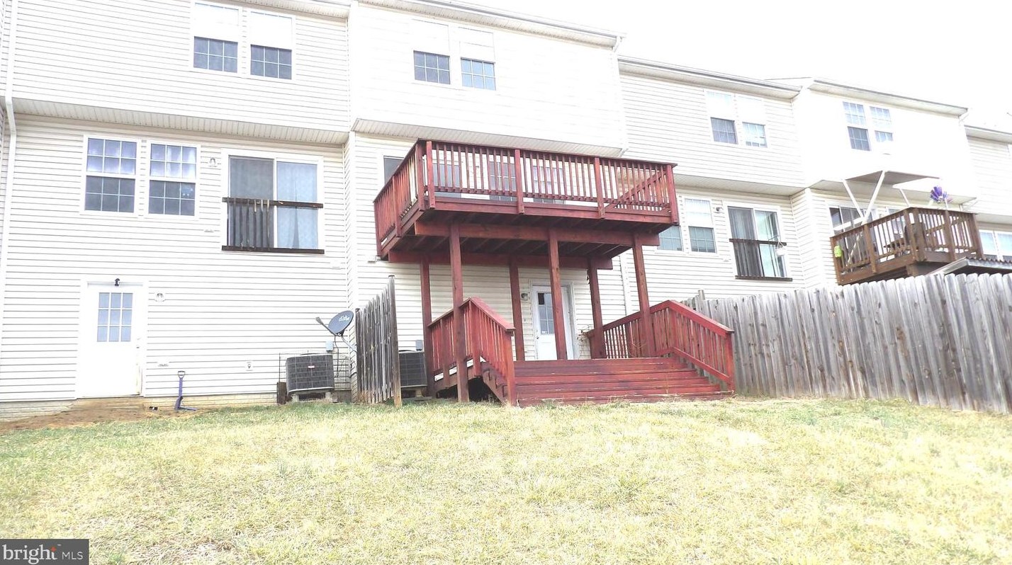 192 Rumbling Rock Rd, Hedgesville, WV 25427