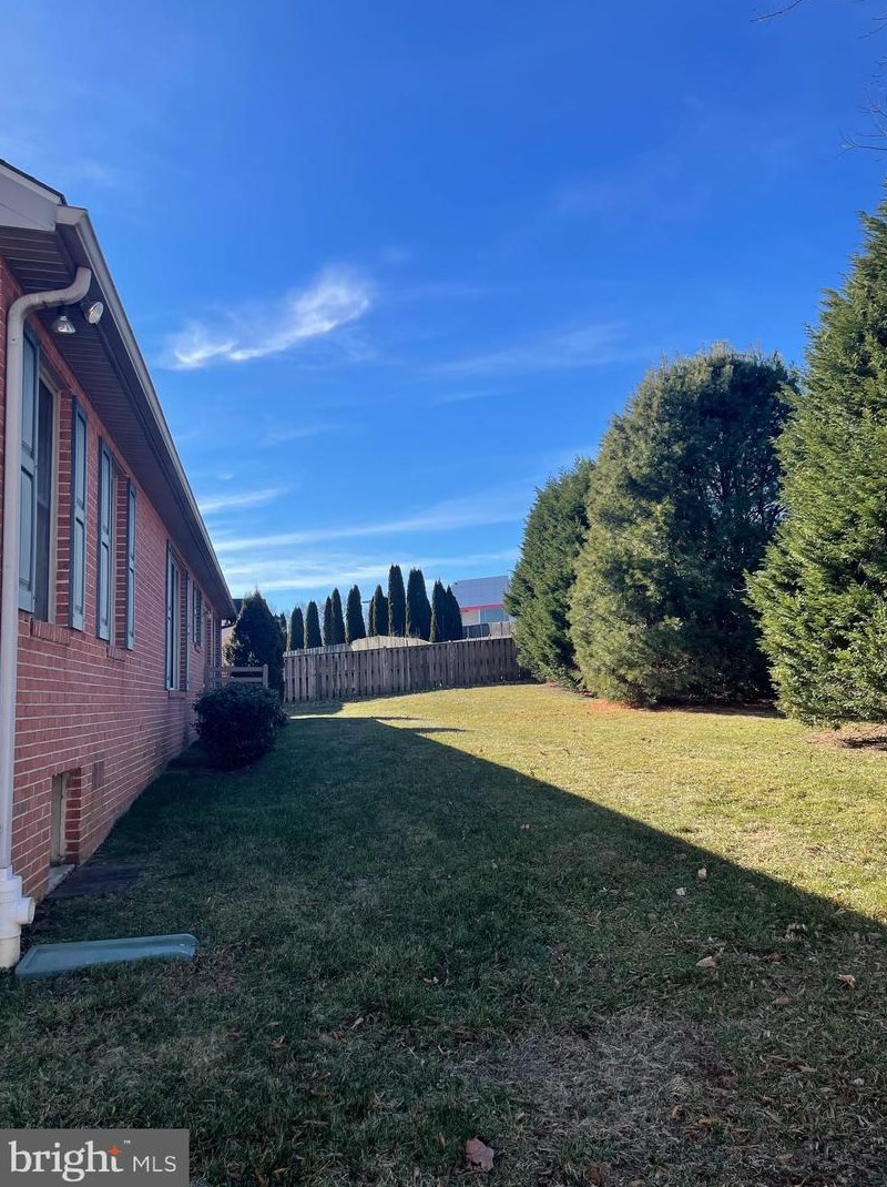 503 Jonquil Ln, Martinsburg, WV 25401-2092