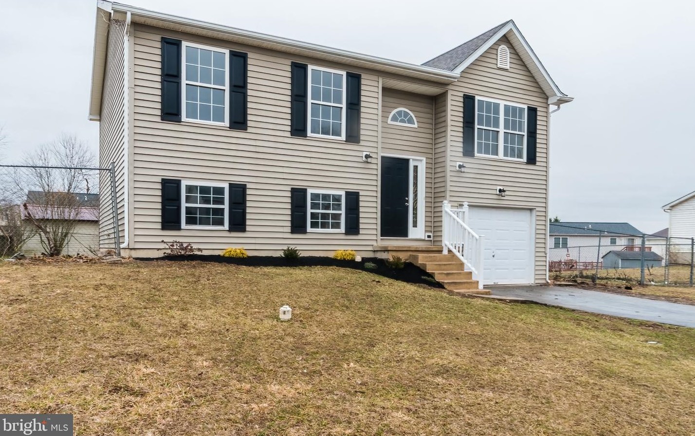 67 Saturn Ct, Martinsburg, WV 25404-3477