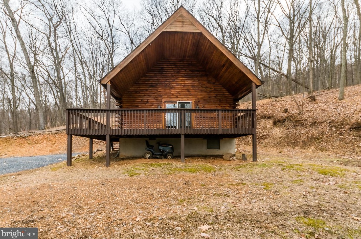 261 Boiling Springs Ct, Gerrardstown, WV 25420