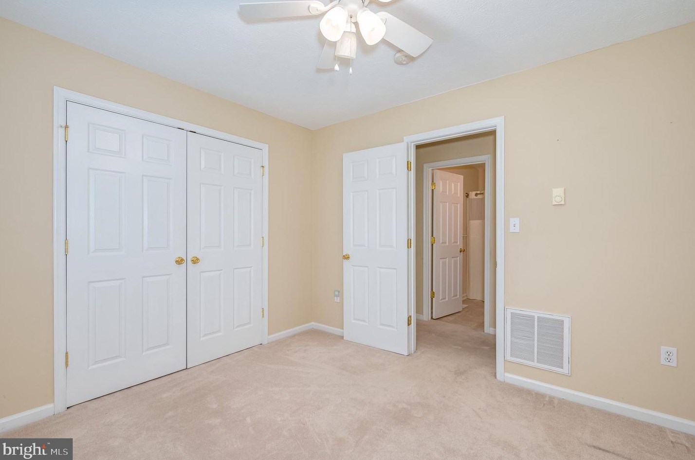 9 Disciple Ln, Inwood WV 25428-4984 exterior