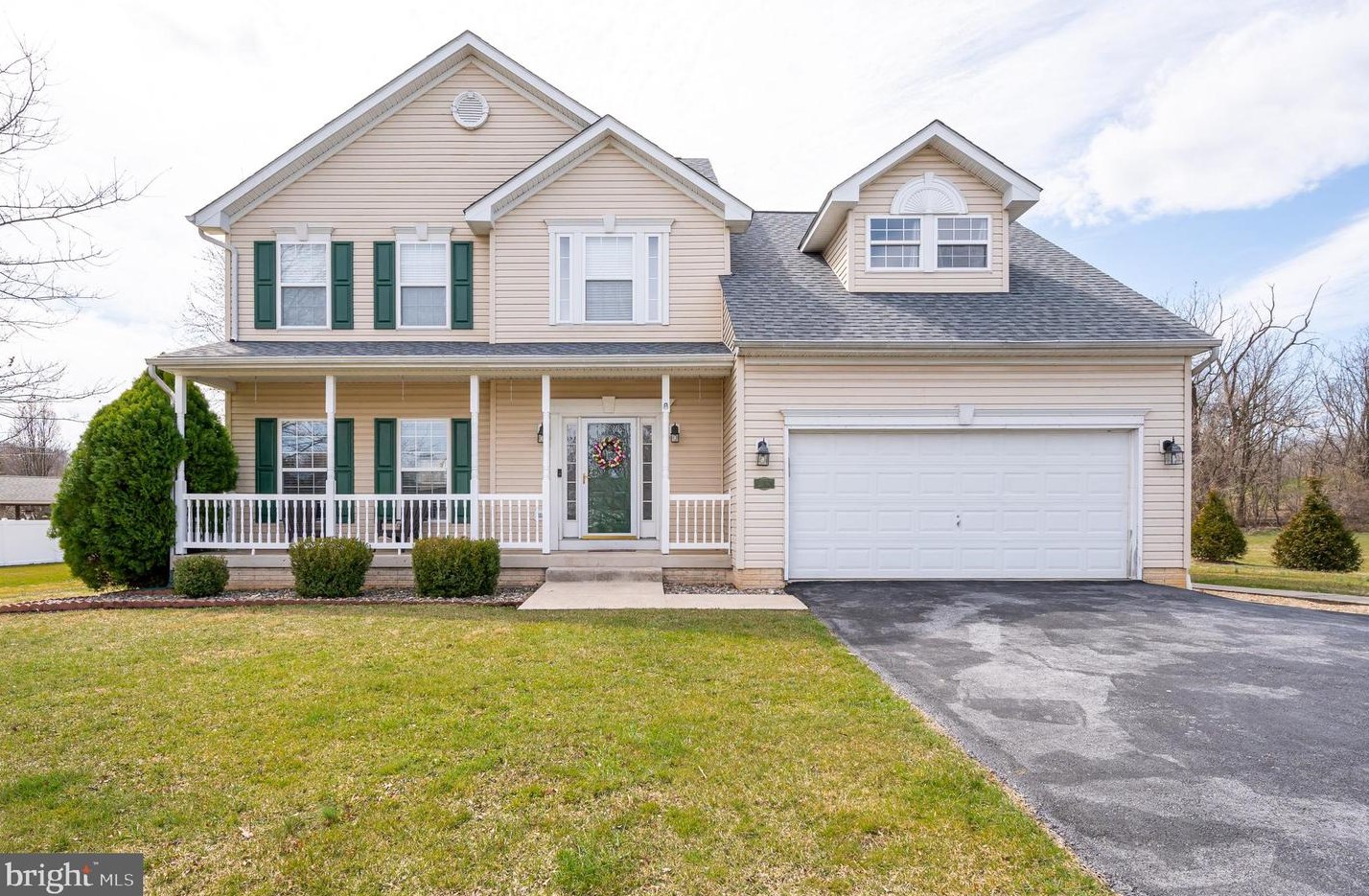293 Holden Dr, Martinsburg, WV 25403-5082