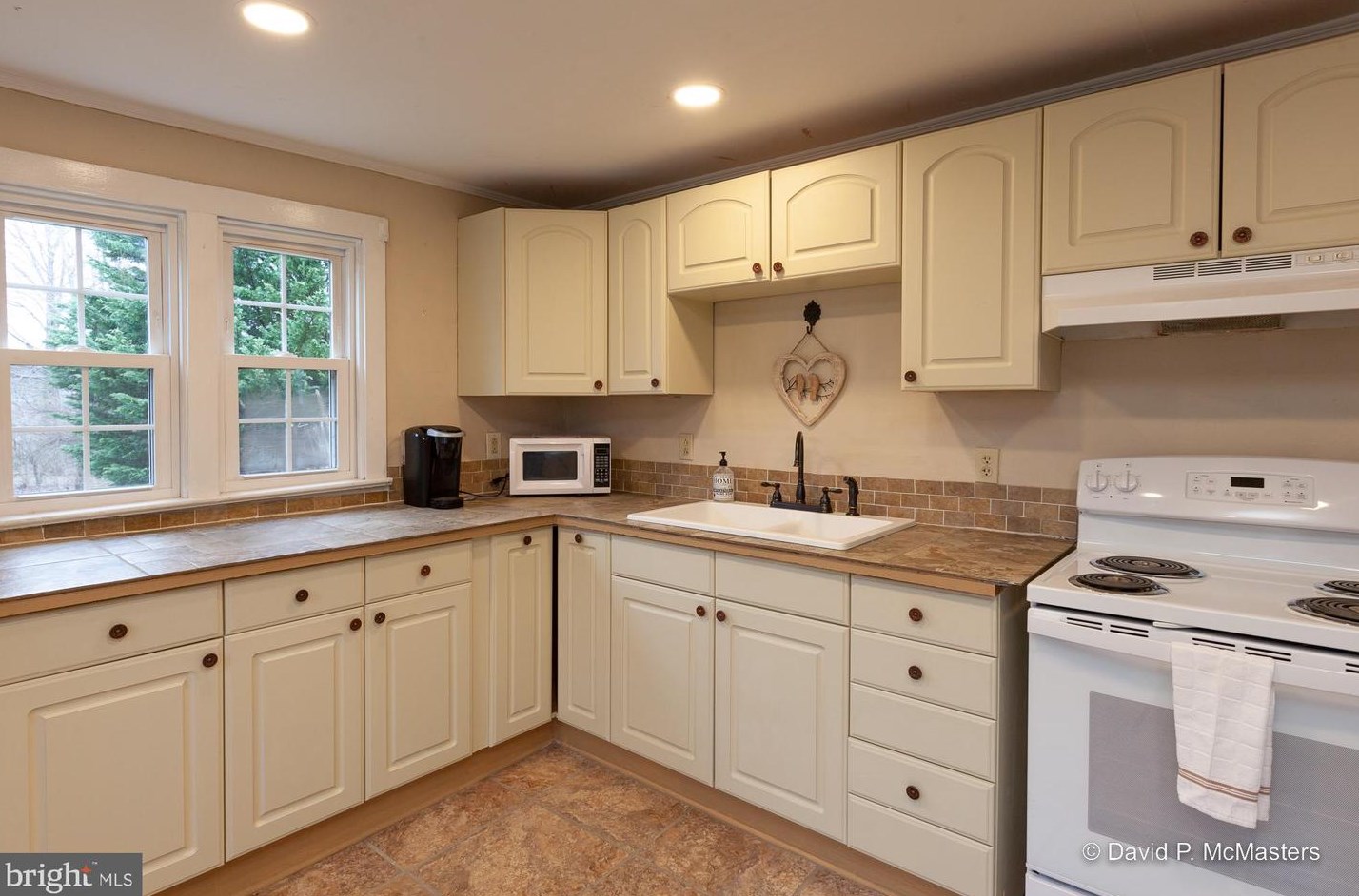 52 Carlton Dr, Inwood WV  25428-4901 exterior