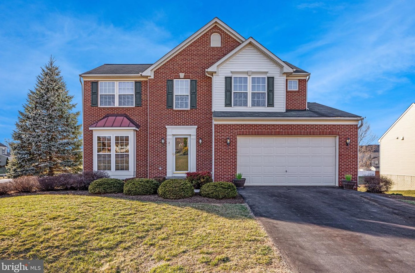 21 Chaucer Ln, Gerrardstown, WV 25420