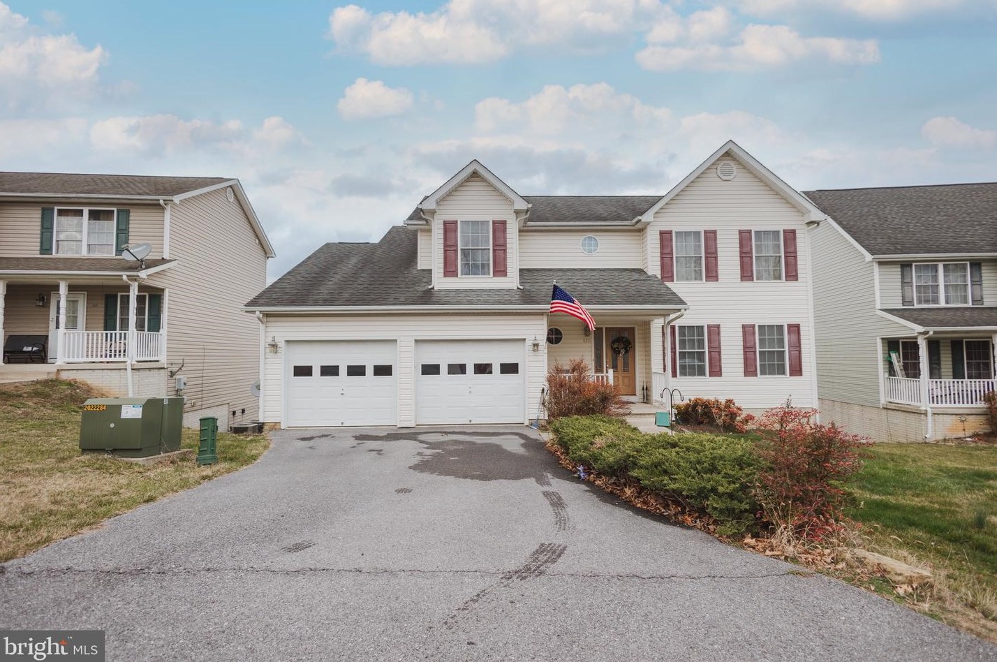 115 Jewels Ct, Martinsburg, WV 25404-8655