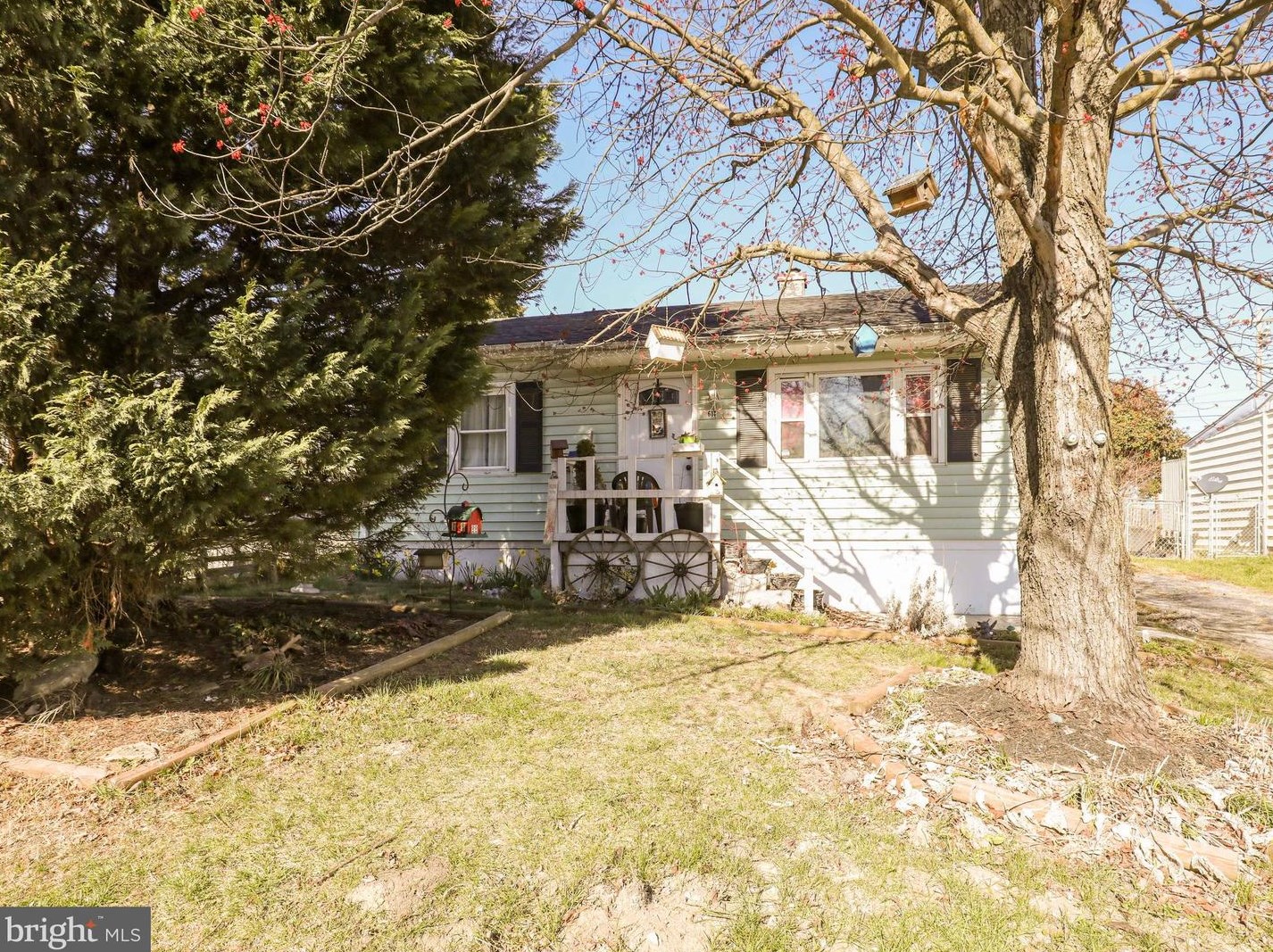 614 State Cir, Martinsburg, WV 25401-4042