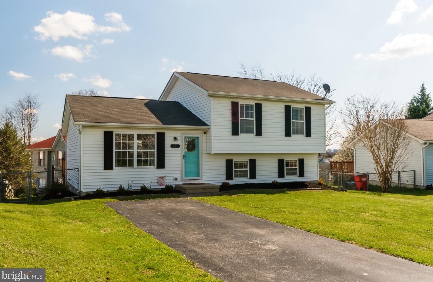 133 Farm Pond Ln, Martinsburg, WV 25404