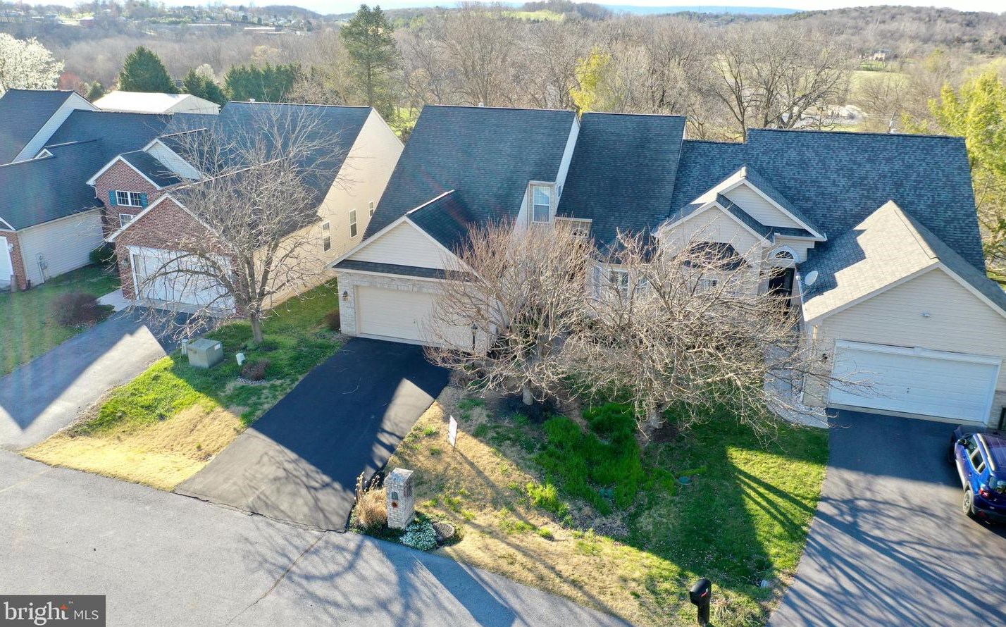 51 Augusta Ln, Martinsburg, WV 25405-5735