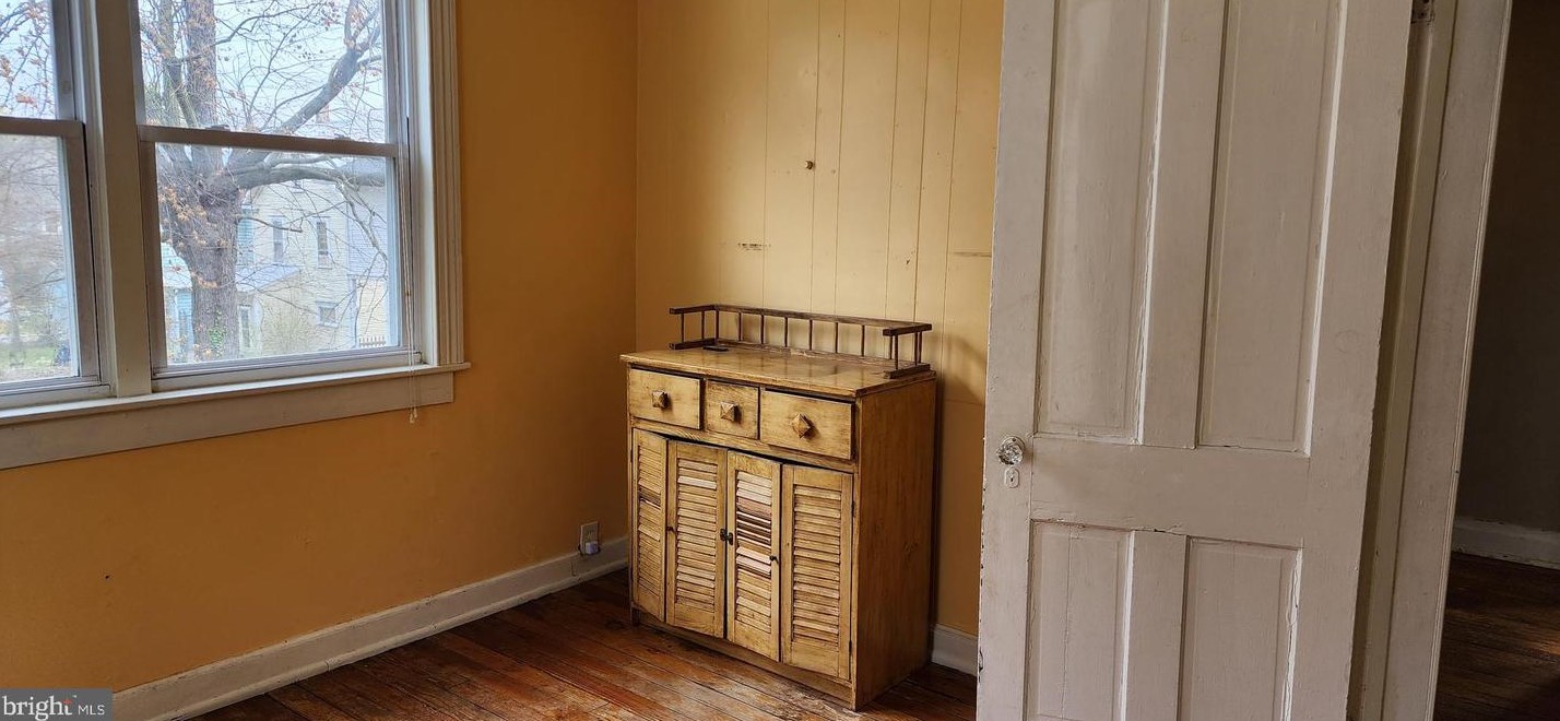 706 John St, Martinsburg WV  25401-2204 exterior