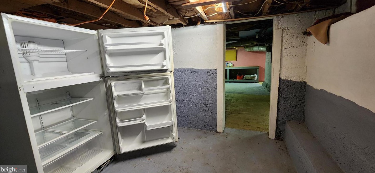 706 John St, Martinsburg WV  25401-2204 exterior