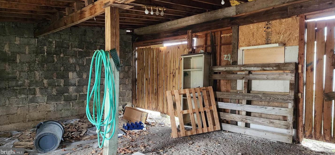 706 John St, Martinsburg WV  25401-2204 exterior