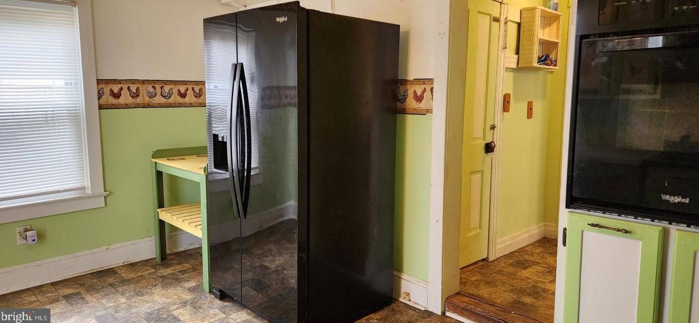 706 John St, Martinsburg WV  25401-2204 exterior