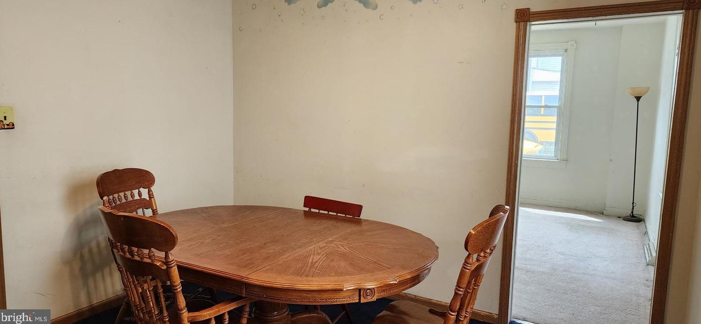 706 John St, Martinsburg WV  25401-2204 exterior