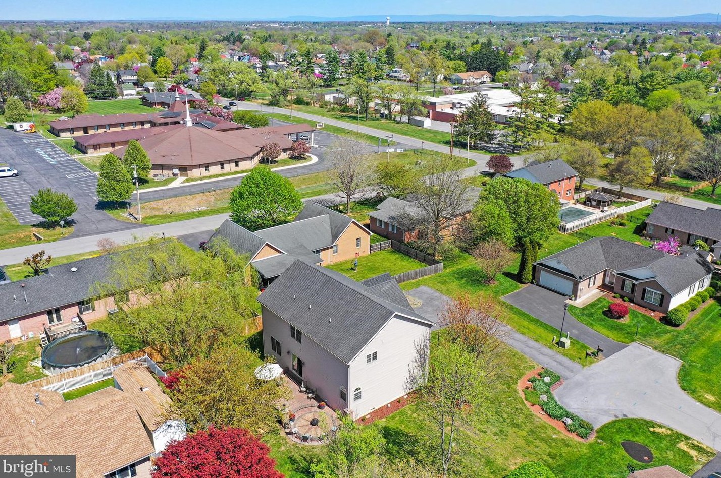 401 Azalea Ln, Martinsburg, WV 25401-2089