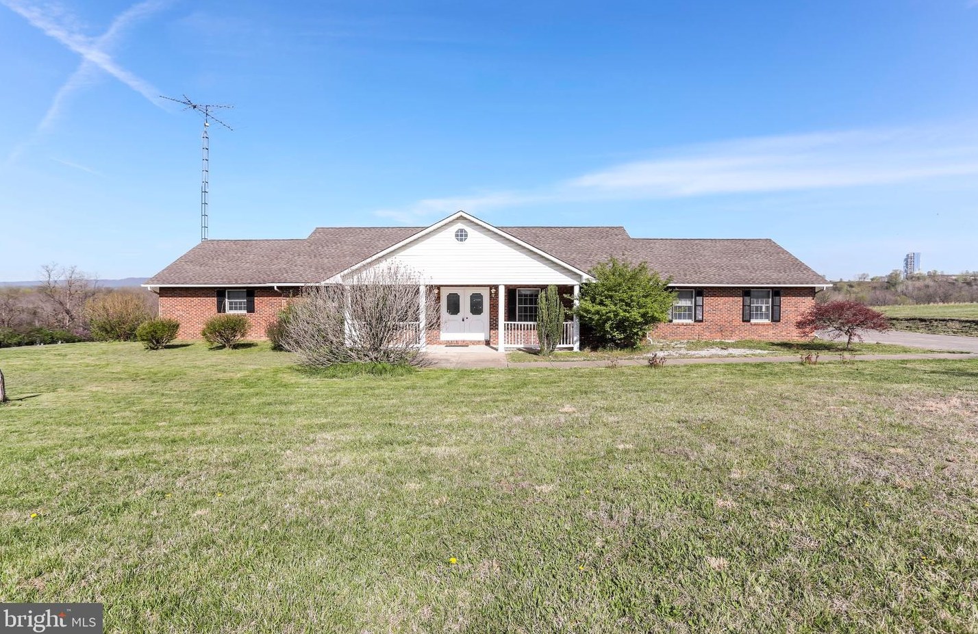 1294 Kelly Island Rd, Martinsburg, WV 25405-2878